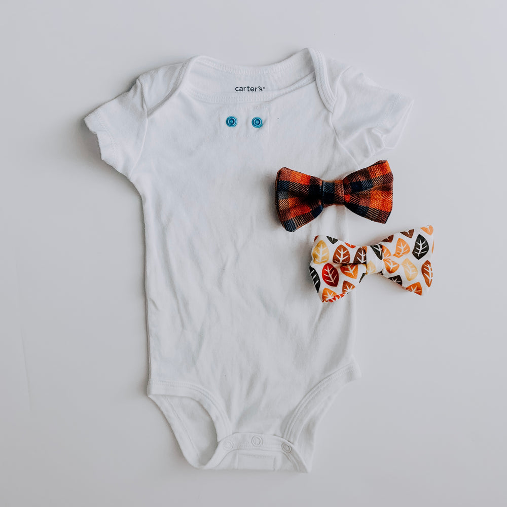 Onesie + 2 Attachable Bow Ties // 6 Month