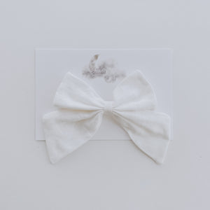 Linen Bow Clip // White