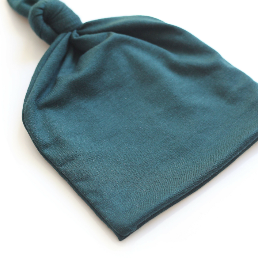 Top Knot Baby Hat // Dark Green (0-3 months)