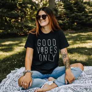 
                
                    Load image into Gallery viewer, MAMA // &amp;quot;Good Vibes Only&amp;quot; Tee // Black
                
            