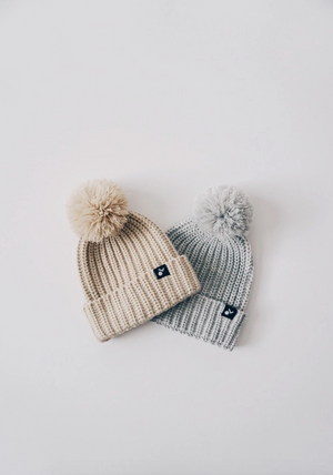 Knit Pom Beanie // Grey